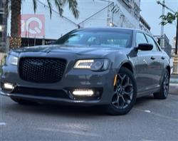 کرایسلەر 300